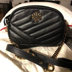 Tory Burch Mimi black cámara bag